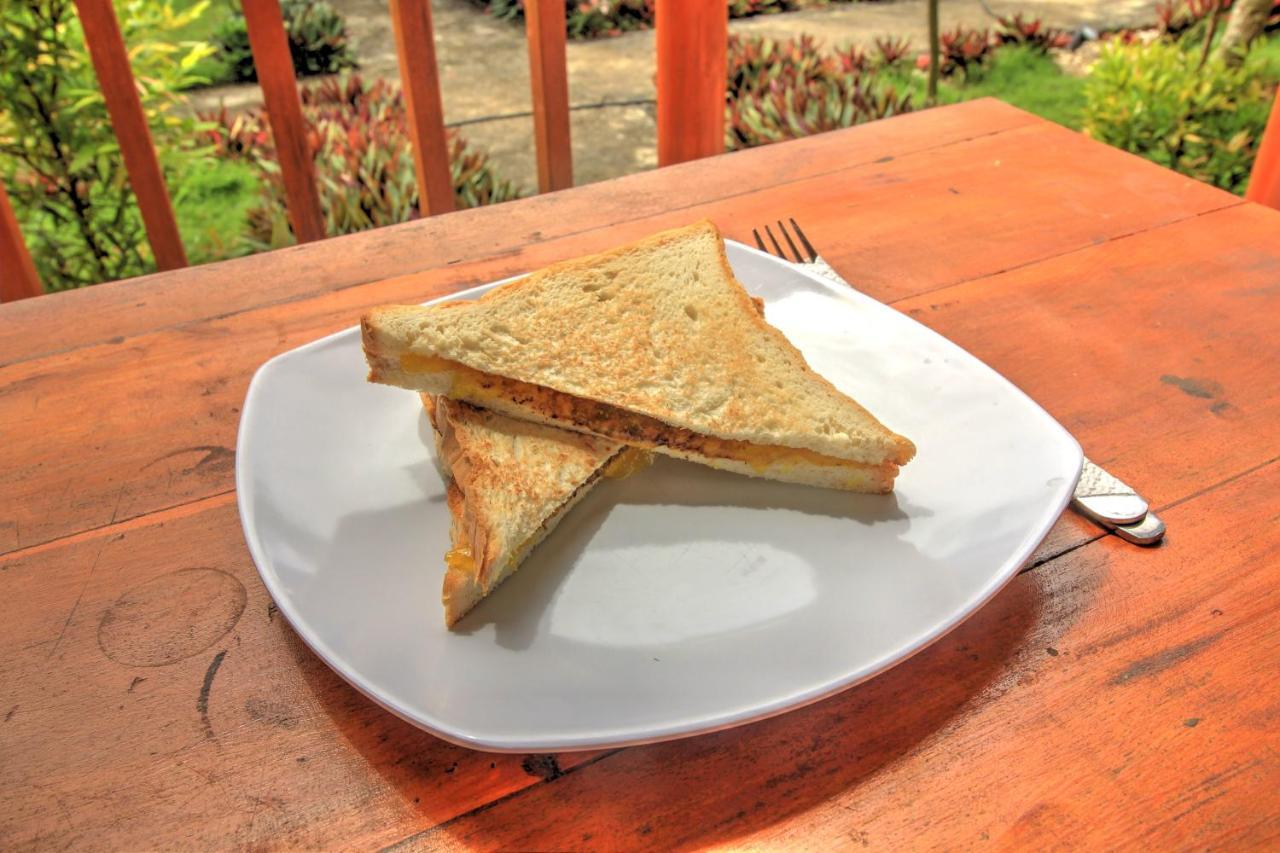 Saren Villa Ped Luaran gambar